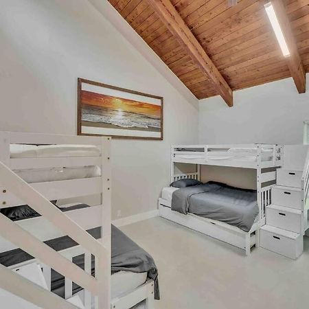 Villa Rare Hidden Getaway Heated Pool 1.5 Acres! Sleeps 16 Fort Lauderdale Exterior foto