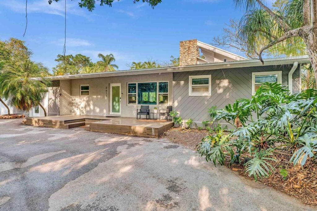 Villa Rare Hidden Getaway Heated Pool 1.5 Acres! Sleeps 16 Fort Lauderdale Exterior foto