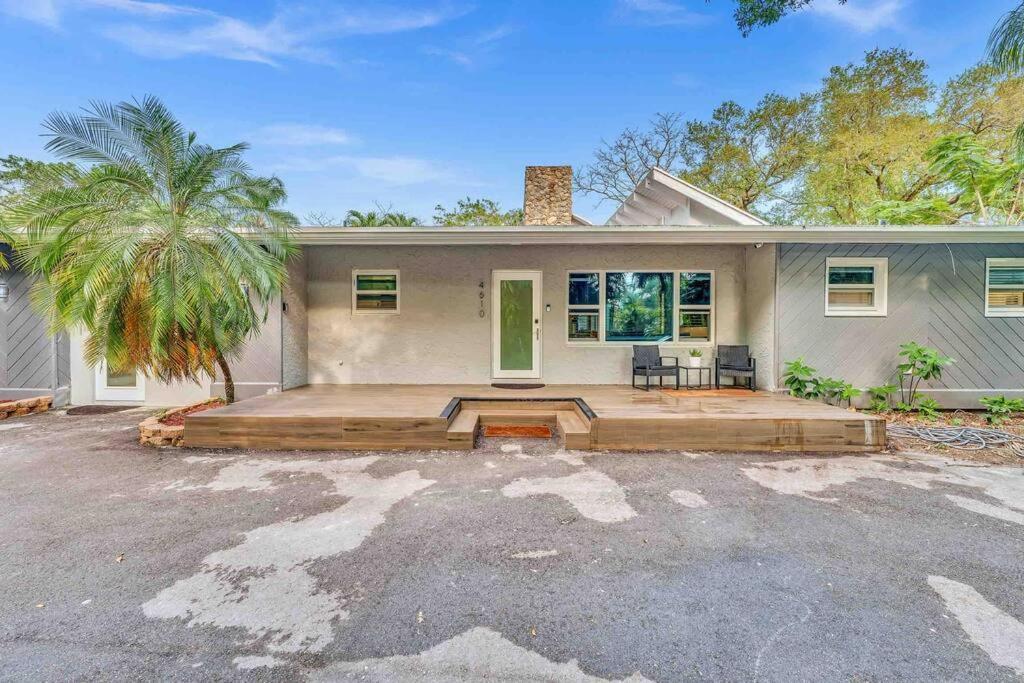 Villa Rare Hidden Getaway Heated Pool 1.5 Acres! Sleeps 16 Fort Lauderdale Exterior foto