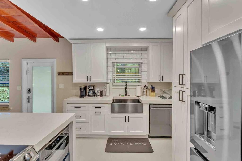 Villa Rare Hidden Getaway Heated Pool 1.5 Acres! Sleeps 16 Fort Lauderdale Exterior foto
