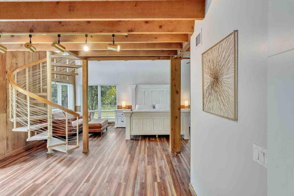 Villa Rare Hidden Getaway Heated Pool 1.5 Acres! Sleeps 16 Fort Lauderdale Exterior foto